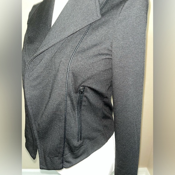 Banana Republic Black Knit Open Blazer - Picture 7 of 12